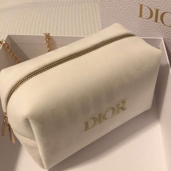 Dior Cream and Gold Cosmetic Pouch with Sauvage Samples - Picture 3 of 8